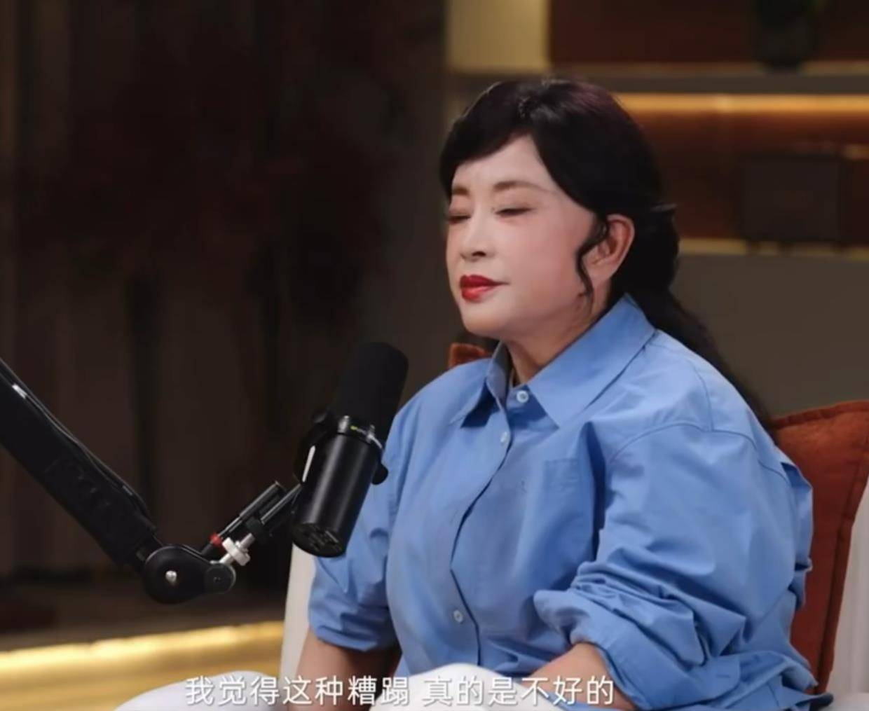 刘晓庆自曝：自己照片会被P皱纹，被叫“74岁的刘晓庆”